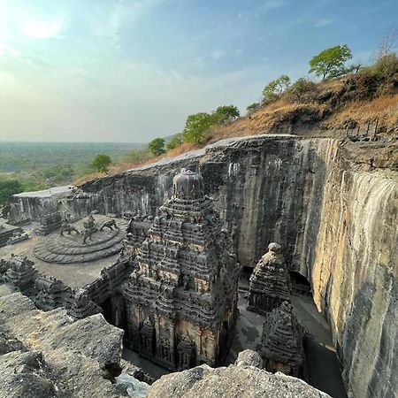 Ellora Guest House ภายนอก รูปภาพ