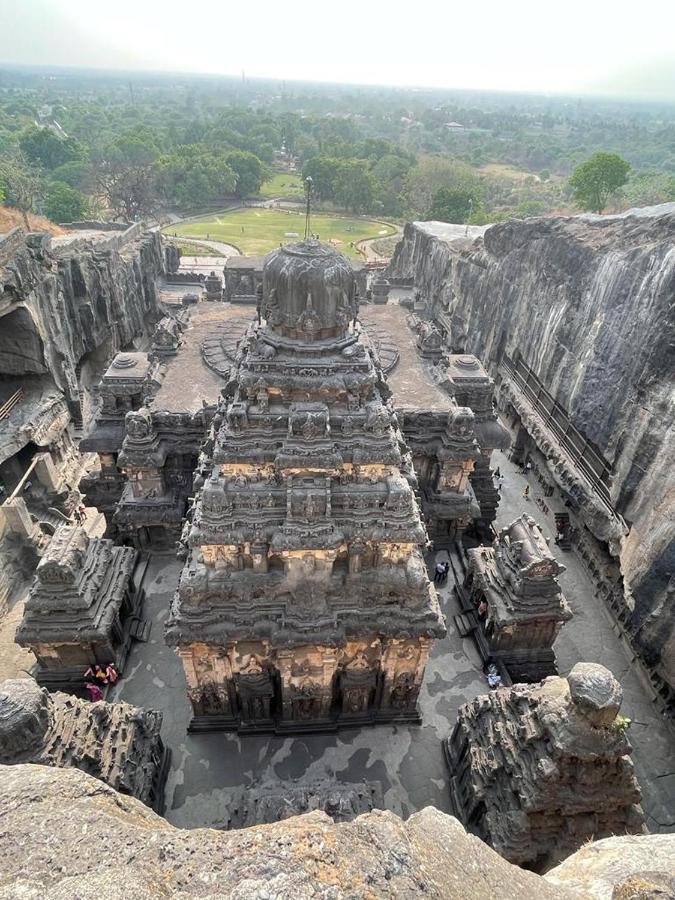 Ellora Guest House ภายนอก รูปภาพ