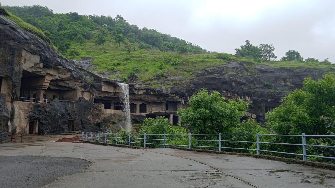 Ellora Guest House ภายนอก รูปภาพ